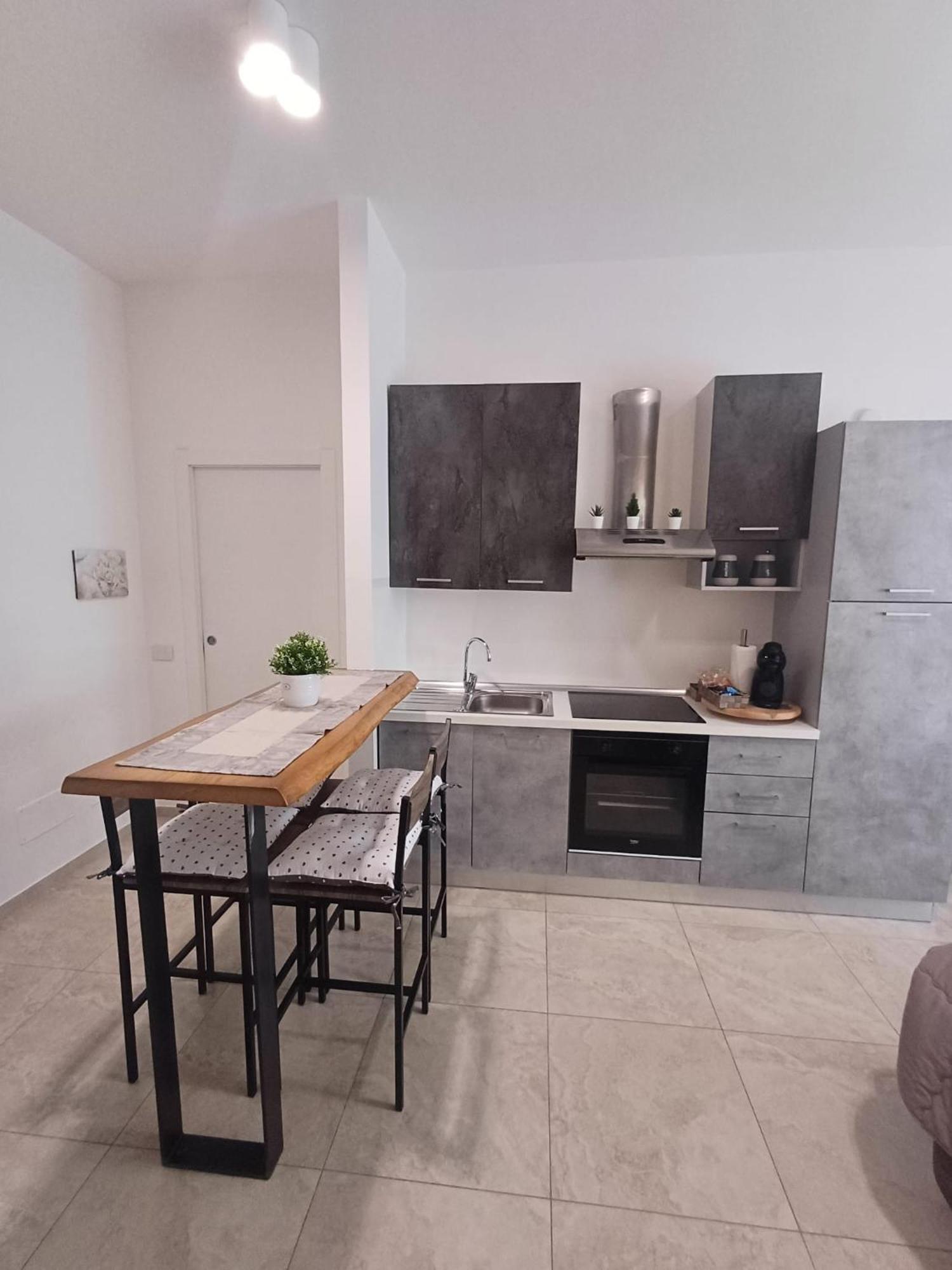 "Nonna Maria" Apartment Venegono Superiore Bagian luar foto